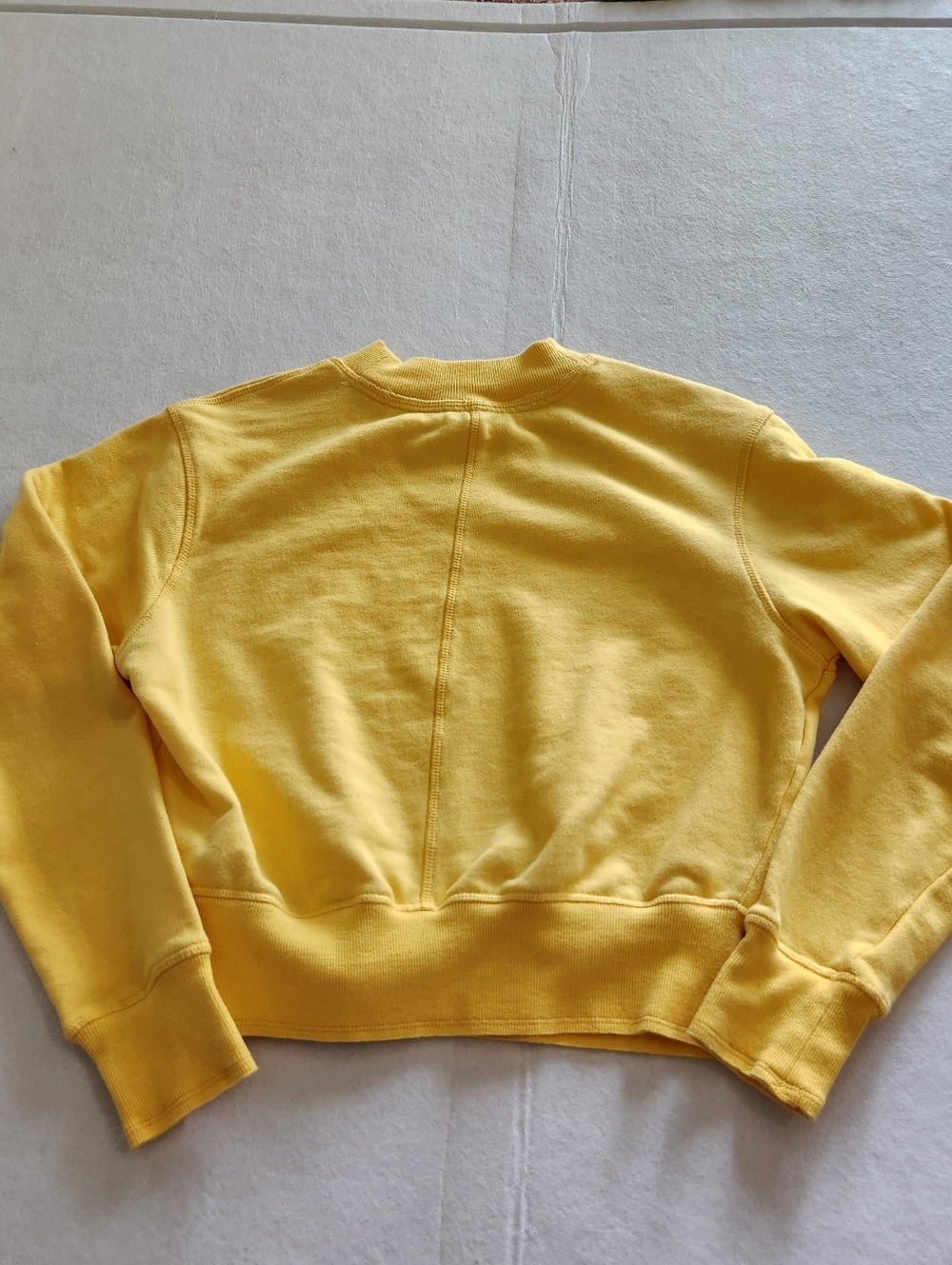 Calvin Klein Yellow Logo Slightly Cropped Crew neck Sweater Size Xsmall - Picture 3 of 8